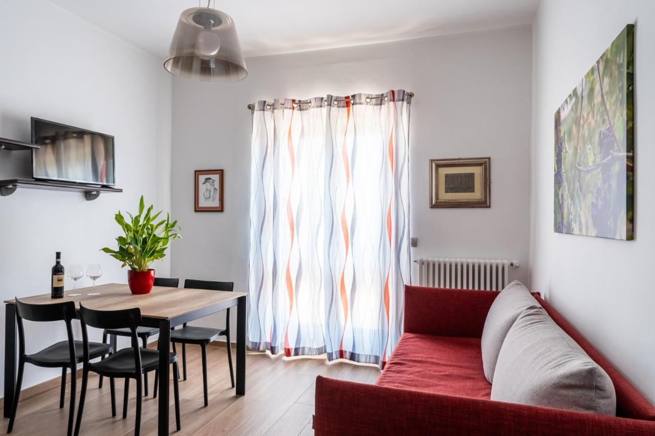 Agriturismo Tenuta La Meridiana Montegrosso dʼAsti エクステリア 写真